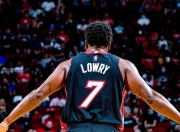 AYX-包含莱万多夫斯基连续三场比赛得分超过挺进下一轮，雄鹿挑战极限！的词条